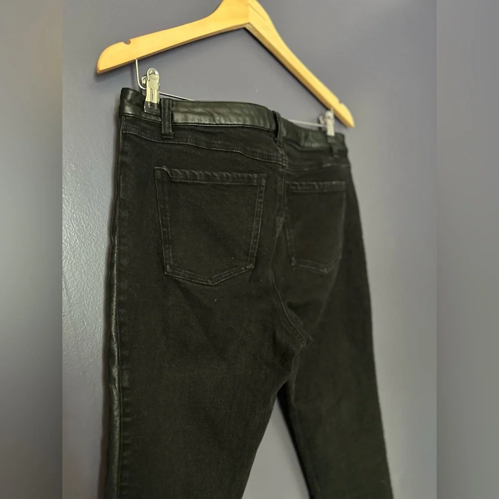 ECRU The Los Feliz Stretch Faux Leather Accent Skinny Jeans EUC Size 30